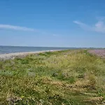 Watt'n Blick - Hundefreundliches Mit Ausblick Ueber Wiesen Bis Zum Deich Schweiburg