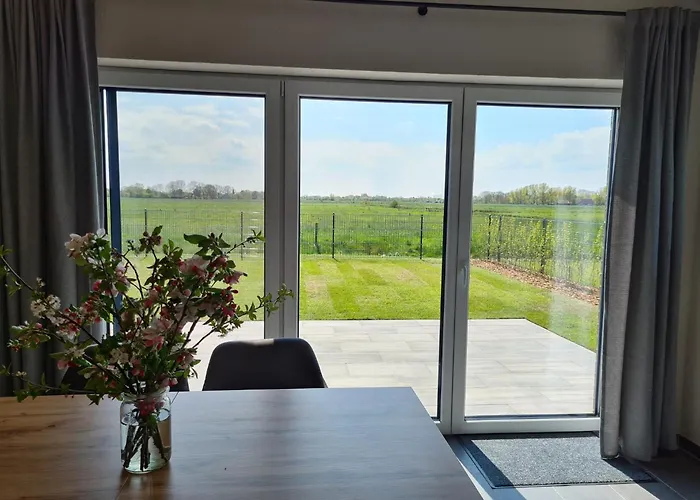 Watt'n Blick - Hundefreundliches Mit Ausblick Ueber Wiesen Bis Zum Deich